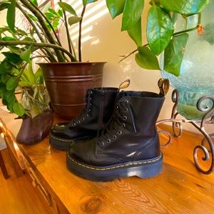 Dr. Martens jadon boot (platforms) - black